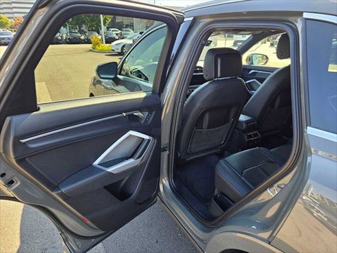 New 2025 Audi Q3 2.0T Premium image 17