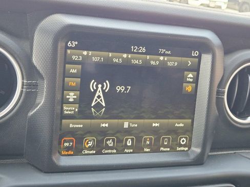 Used 2023 Jeep Wrangler Unlimited Sahara w/ Cold Weather Group AWD/4WD image 31