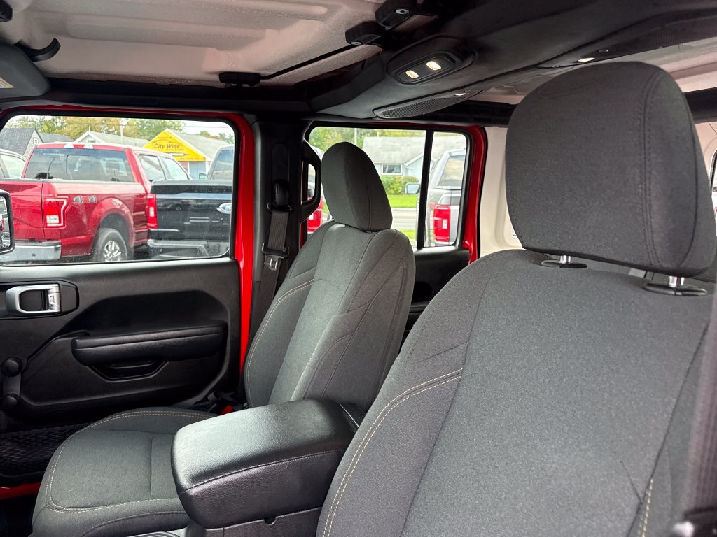 Used 2024 Jeep Wrangler Unlimited Sport AWD/4WD image 22