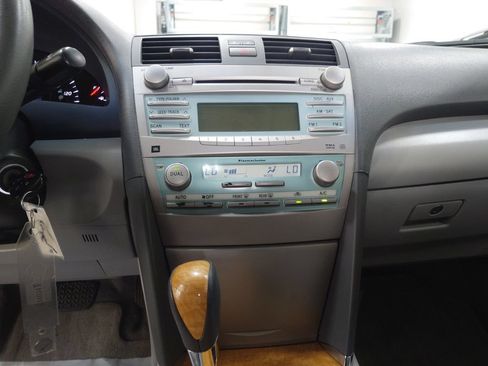 Used 2007 Toyota Camry FWD image 18