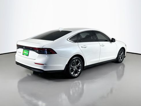Used 2023 Honda Accord EX image 10