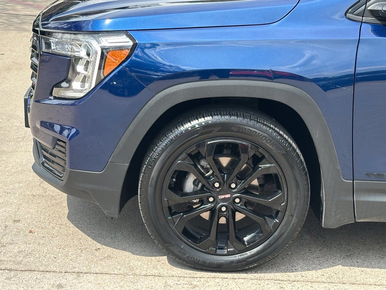 Used 2022 GMC Terrain SLE w/ Driver Convenience Package FWD image 25