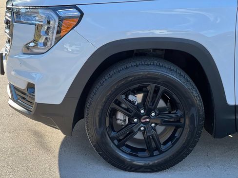Used 2026 GMC Terrain Elevation FWD image 28