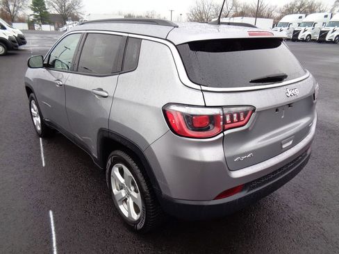 Certified 2019 Jeep Compass Latitude image 3