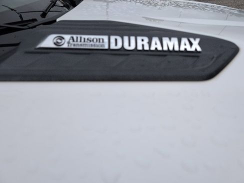 Used 2022 Chevrolet Silverado 2500 High Country w/ Z71 Off-Road Package image 10