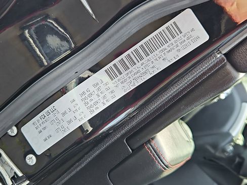 Used 2017 Jeep Cherokee Trailhawk image 33