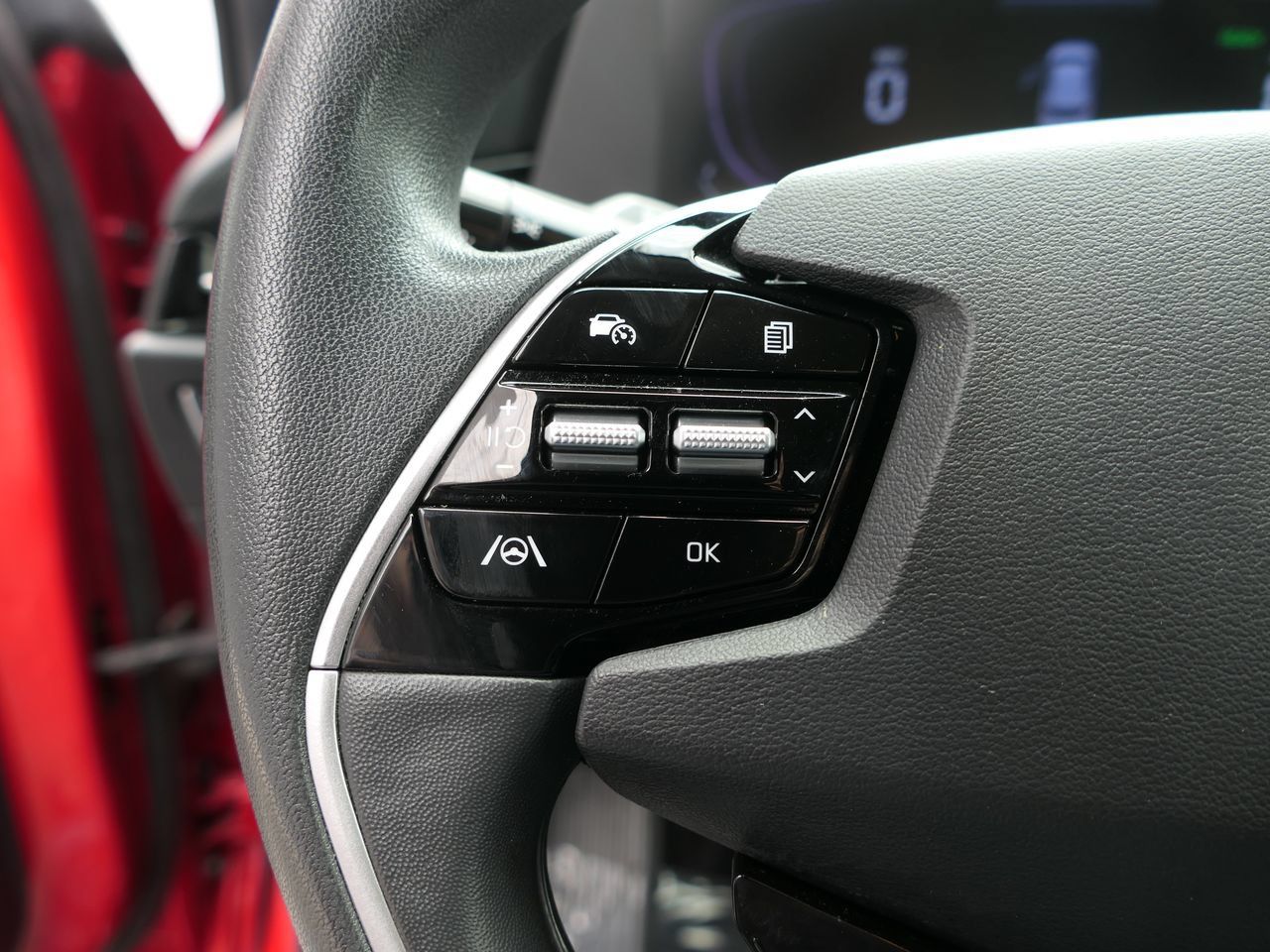Used 2023 Kia Niro LX FWD image 15