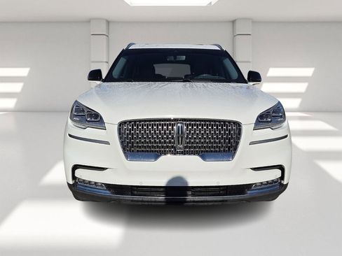 Used 2020 Lincoln Aviator Reserve w/ Equipment Group 202A image 8