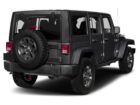 Used 2018 Jeep Wrangler Unlimited Rubicon w/ Connectivity Group AWD/4WD image 2