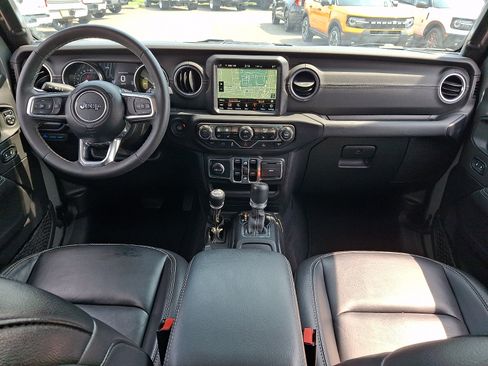 Used 2023 Jeep Wrangler Unlimited Sahara w/ Cold Weather Group AWD/4WD image 14