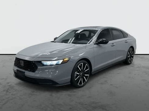 Used 2023 Honda Accord Sport image 1