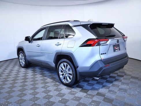 Used 2025 Toyota RAV4 XLE Premium image 6