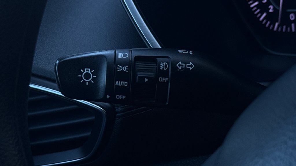 Used 2019 Hyundai Santa Fe SEL AWD/4WD image 25