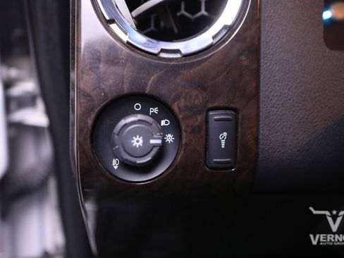 Used 2014 Ford F250 Platinum w/ FX4 Off-Road Package image 17