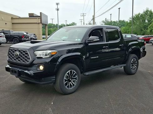 Used 2020 Toyota Tacoma TRD Sport AWD/4WD image 6