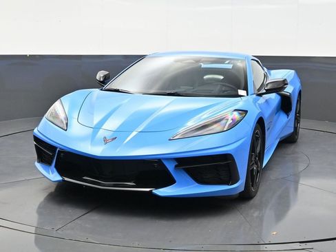 Used 2025 Chevrolet Corvette Stingray Preferred Conv w/ 2LT RWD image 8