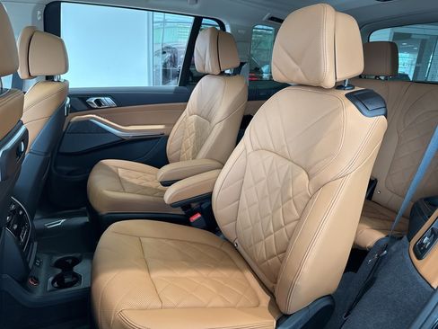 New 2026 BMW X7 xDrive40i image 45
