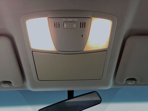 Used 2014 Nissan Rogue S w/ Convenience Package FWD image 21