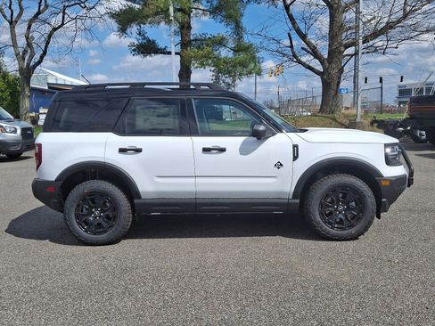 New 2025 Ford Bronco Sport Outer Banks w/ Sasquatch Outer Banks Package image 8