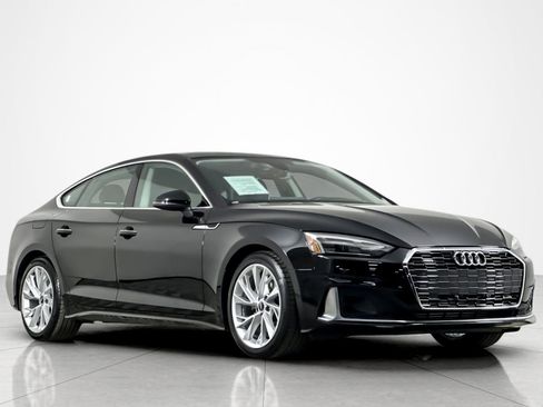 Used 2022 Audi A5 2.0T Premium image 7