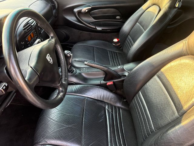 Used 2000 Porsche 911 Carrera RWD image 18