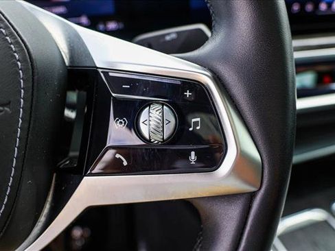 Certified 2024 BMW i7 eDrive50 image 16