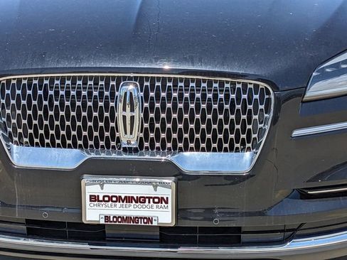 Used 2024 Lincoln Aviator Reserve AWD/4WD image 9
