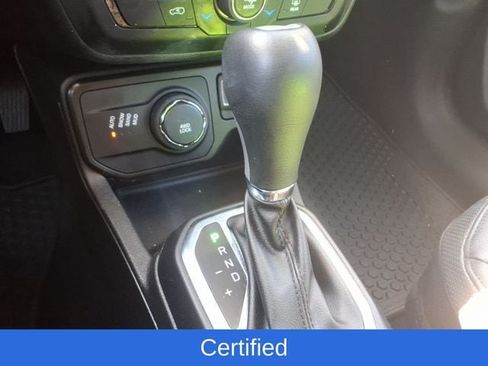 Certified 2023 Jeep Renegade Limited AWD/4WD image 18