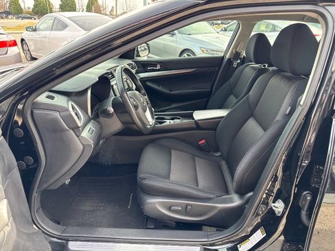 Used 2018 Nissan Maxima 3.5 S image 11