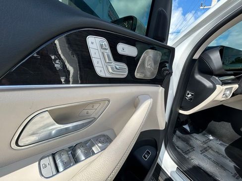 Used 2022 Mercedes-Benz GLE 350 4MATIC w/ Premium Package image 16