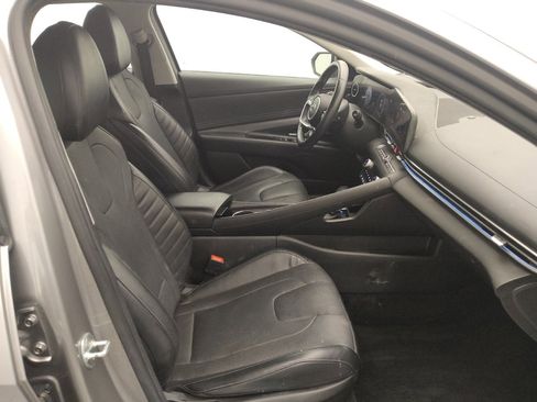 Used 2021 Hyundai Elantra Limited w/ Cargo Package FWD image 21