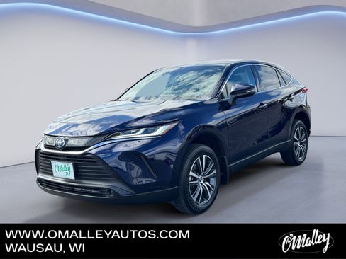Used 2023 Toyota Venza LE AWD/4WD image 1