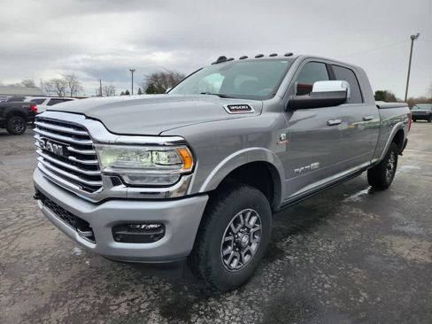 Used 2022 RAM 3500 Limited image 8