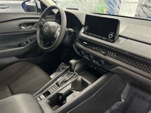 Used 2024 Honda Accord EX image 16