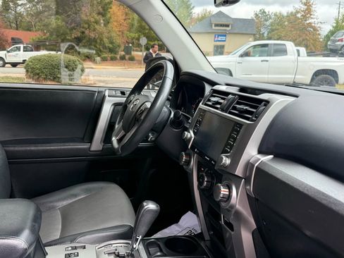 Used 2021 Toyota 4Runner SR5 Premium image 27