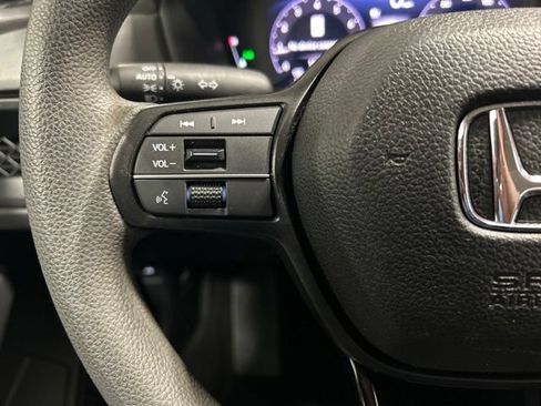 Certified 2024 Honda Accord EX image 27