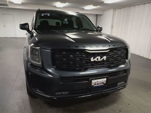 Used 2022 Kia Telluride SX w/ Nightfall Edition Package AWD/4WD image 3