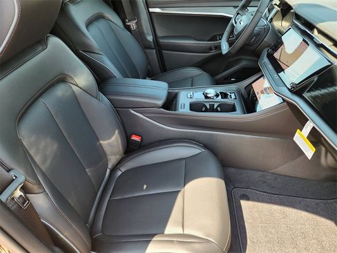 New 2025 Jeep Wagoneer S Limited image 9