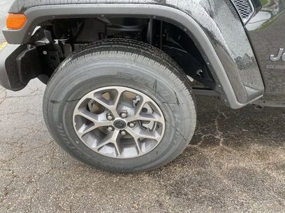 New 2025 Jeep Gladiator Sport