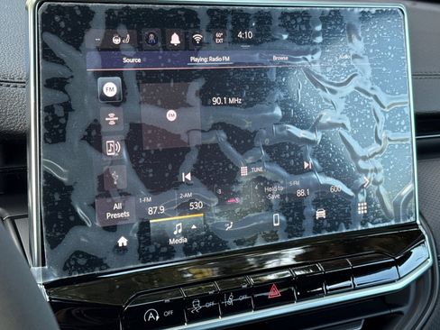 New 2026 Jeep Compass Latitude image 17