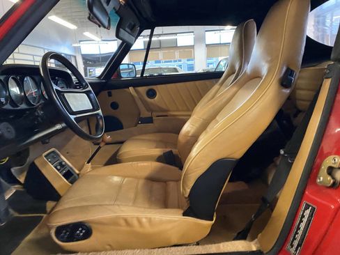Used 1987 Porsche 911 Carrera image 17