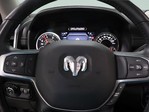 Used 2024 RAM 2500 Laramie image 12