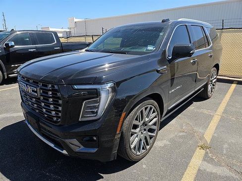 Used 2025 GMC Yukon Denali Ultimate w/ LPO, Floor Liner Package AWD/4WD image 1