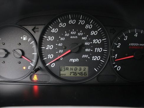 Used 2003 MAZDA MPV LX image 6