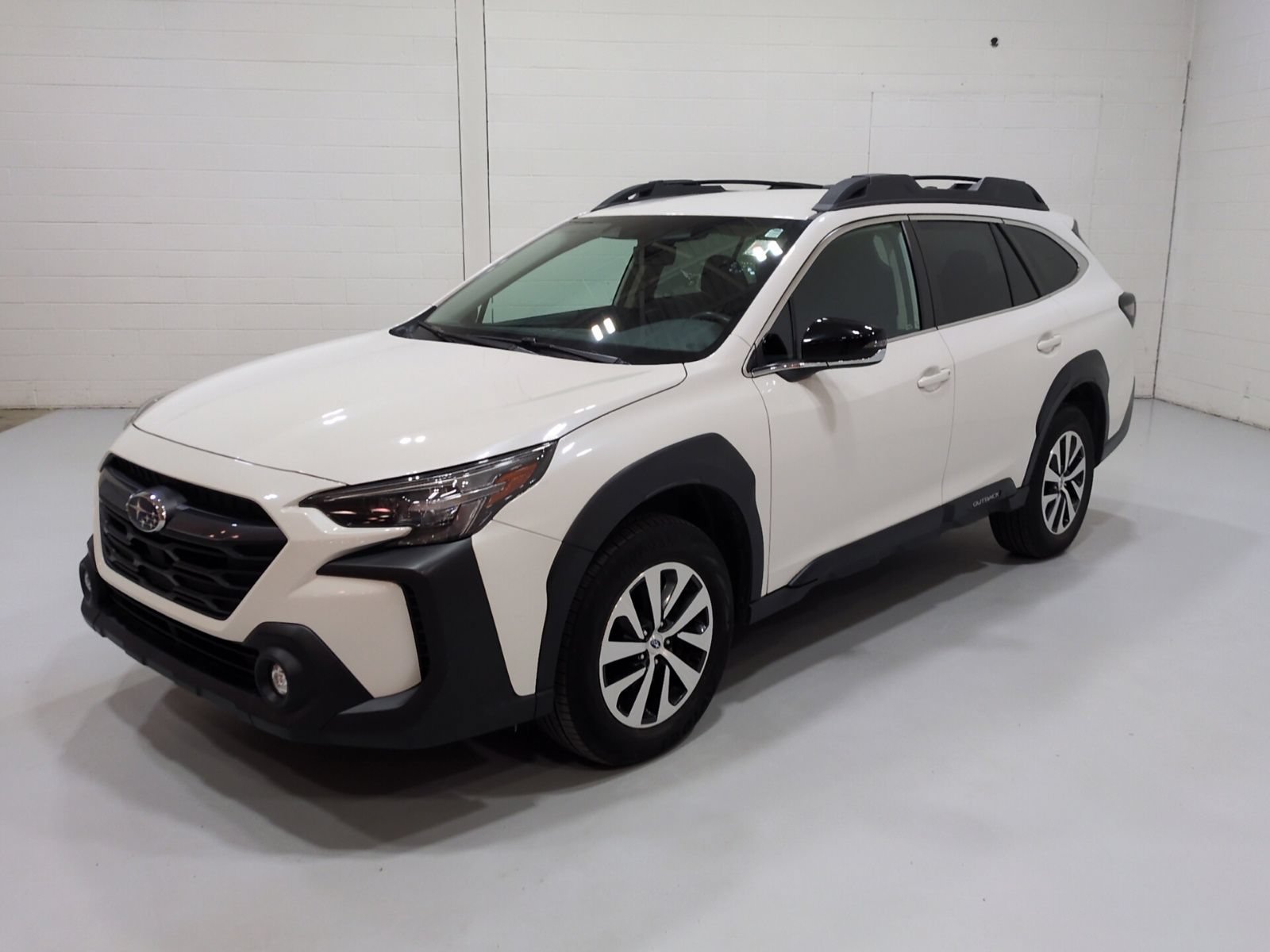 Used 2024 Subaru Outback Premium AWD/4WD image 7