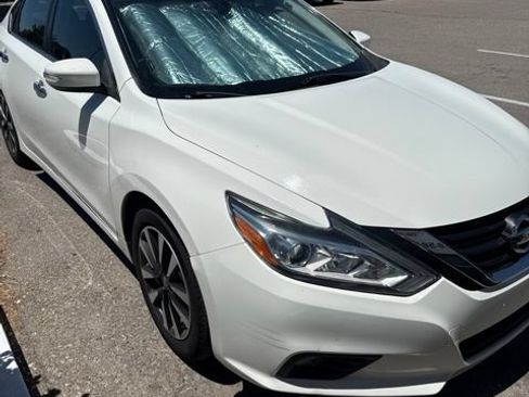 Used 2018 Nissan Altima 2.5 SL FWD image 1