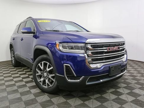 Used 2023 GMC Acadia SLE w/ Driver Convenience Package AWD/4WD image 3
