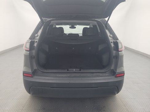 Used 2019 Jeep Cherokee Latitude Plus w/ Comfort/Convenience Group AWD/4WD image 29