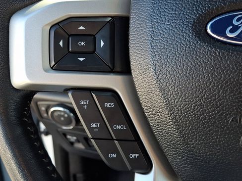 Used 2019 Ford F150 Lariat image 24