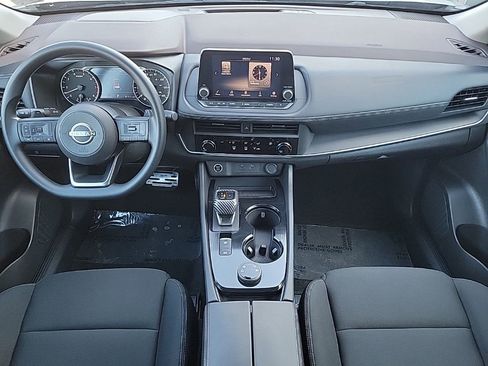 Used 2023 Nissan Rogue S image 17